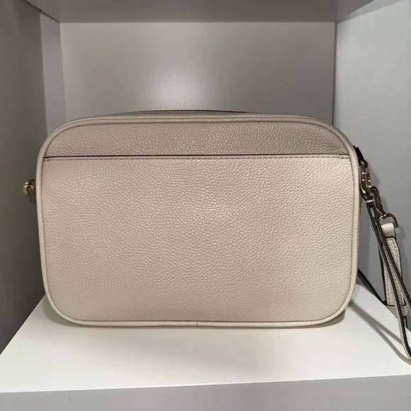 Michael Kors Cream Crossbody Bag with Gold Hardware - Picture 2 of 3